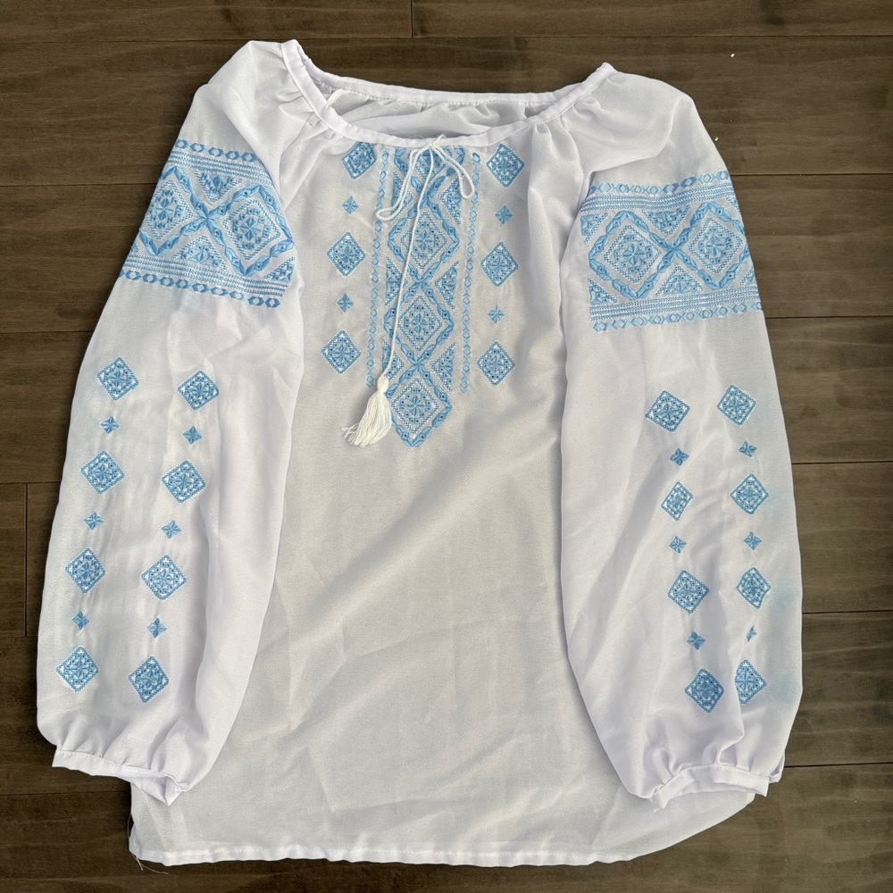 Ukrainian Vyshyvanka Embroidered White & Blue Blouse NEW